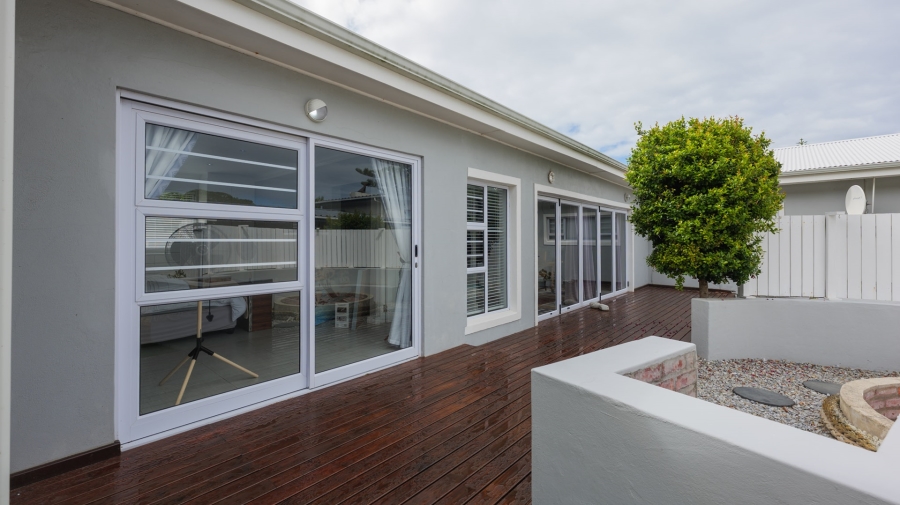 4 Bedroom Property for Sale in Agulhas Western Cape